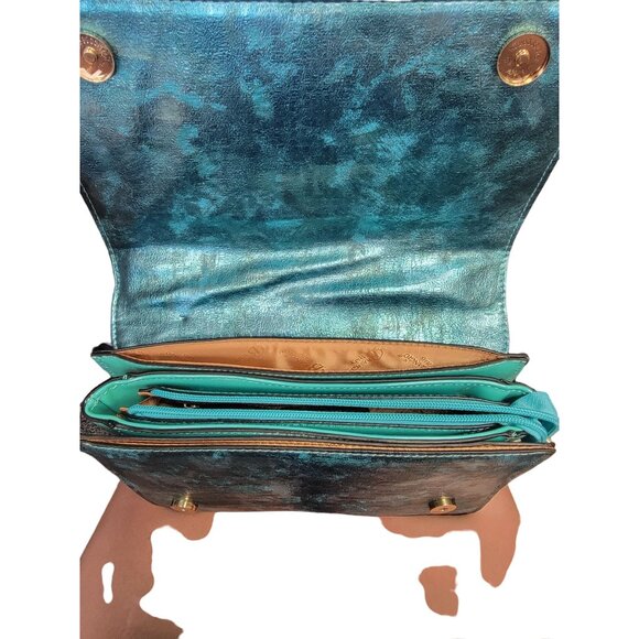 Brangio (Italy) Metallic Crossbody Bag With Chain Strap & Multiple Compartments - Picture 4 of 6